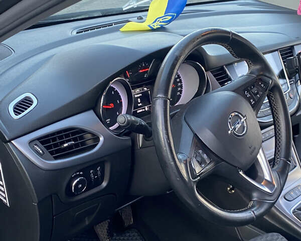Сірий Опель Астра, об'ємом двигуна 1.6 л та пробігом 210 тис. км за 10000 $, фото 4 на Automoto.ua