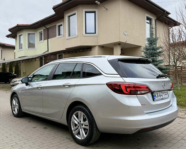 Серый Опель Астра, объемом двигателя 1.6 л и пробегом 136 тыс. км за 11800 $, фото 7 на Automoto.ua