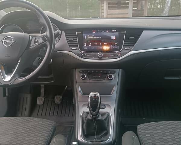 Серый Опель Астра, объемом двигателя 1.6 л и пробегом 256 тыс. км за 11999 $, фото 37 на Automoto.ua