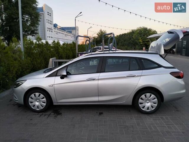 Серый Опель Астра, объемом двигателя 1.6 л и пробегом 336 тыс. км за 10000 $, фото 10 на Automoto.ua