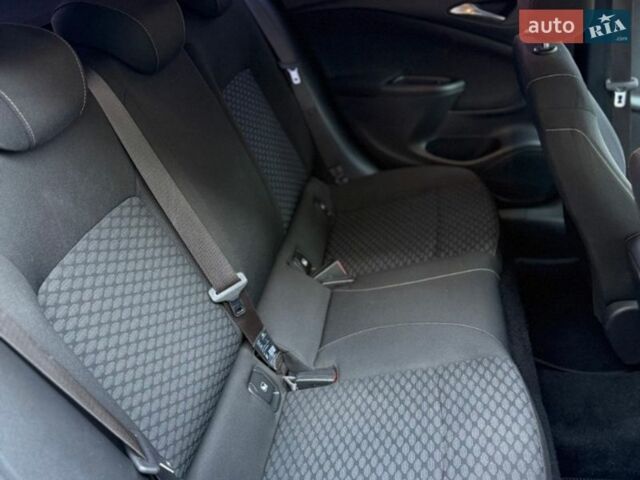 Серый Опель Астра, объемом двигателя 1.6 л и пробегом 351 тыс. км за 8800 $, фото 10 на Automoto.ua