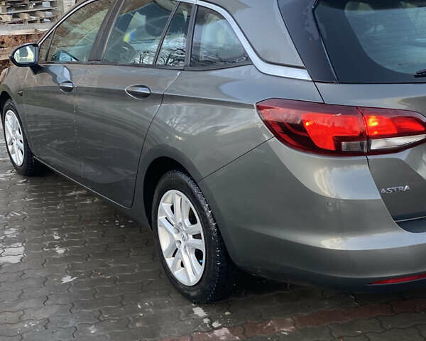 Сірий Опель Астра, об'ємом двигуна 1.6 л та пробігом 210 тис. км за 10000 $, фото 8 на Automoto.ua