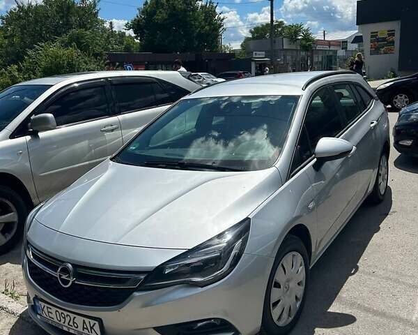 Серый Опель Астра, объемом двигателя 1.6 л и пробегом 336 тыс. км за 10000 $, фото 24 на Automoto.ua