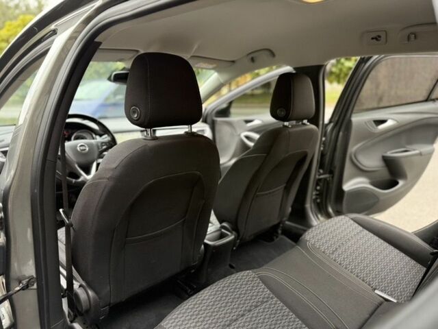 Серый Опель Астра, объемом двигателя 1.6 л и пробегом 157 тыс. км за 12199 $, фото 16 на Automoto.ua