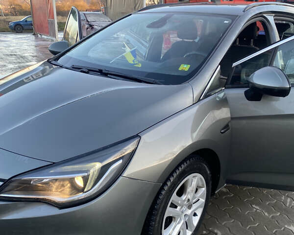 Сірий Опель Астра, об'ємом двигуна 1.6 л та пробігом 210 тис. км за 10000 $, фото 2 на Automoto.ua