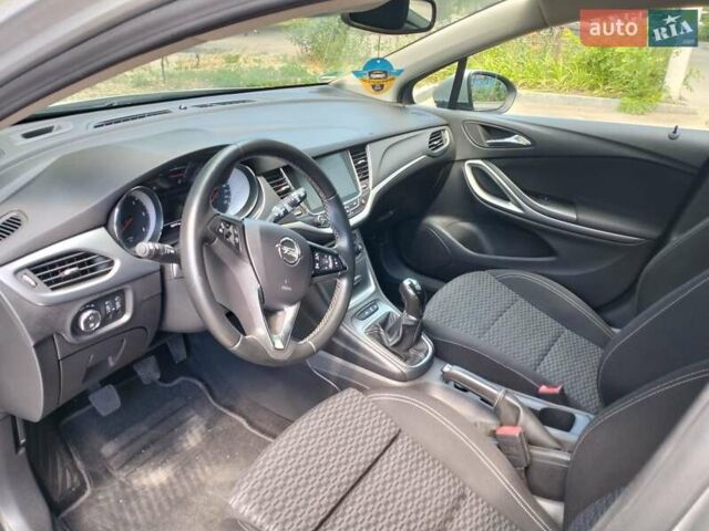 Серый Опель Астра, объемом двигателя 1.6 л и пробегом 336 тыс. км за 10000 $, фото 20 на Automoto.ua