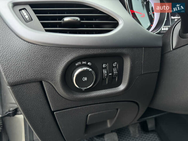 Серый Опель Астра, объемом двигателя 1.6 л и пробегом 209 тыс. км за 10999 $, фото 41 на Automoto.ua