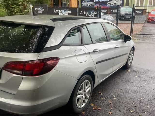 Серый Опель Астра, объемом двигателя 1.6 л и пробегом 168 тыс. км за 10900 $, фото 4 на Automoto.ua