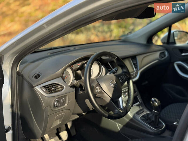 Серый Опель Астра, объемом двигателя 1.6 л и пробегом 167 тыс. км за 11200 $, фото 22 на Automoto.ua