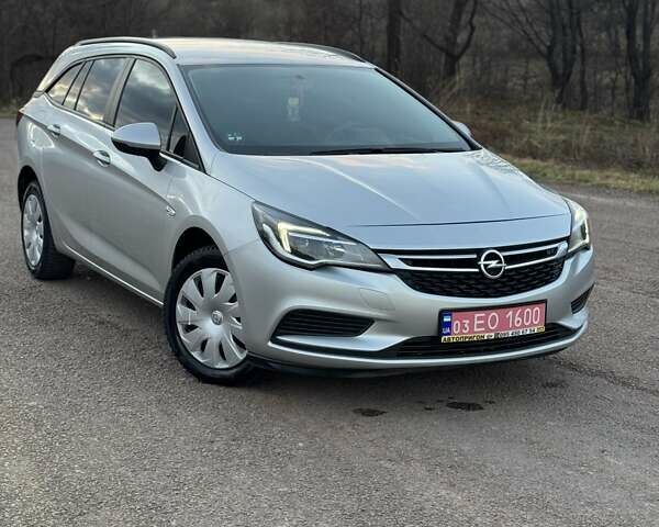 Серый Опель Астра, объемом двигателя 1.62 л и пробегом 146 тыс. км за 8400 $, фото 3 на Automoto.ua