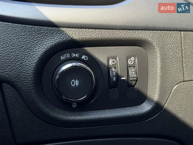 Серый Опель Астра, объемом двигателя 1.6 л и пробегом 167 тыс. км за 11200 $, фото 36 на Automoto.ua