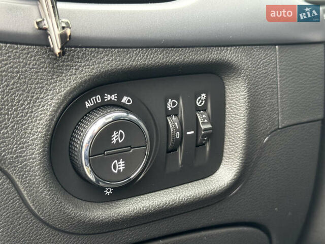 Опель Астра 2019 у Дрогобичі на Automoto.ua Сірий Опель Астра, об'ємом двигуна 1.6 л та пробігом 133 тис. км за 11500 $, фото 19 на Automoto.ua