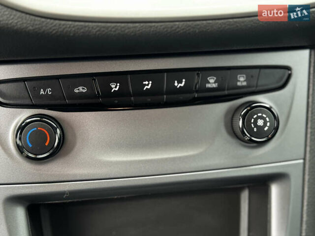 Опель Астра 2019 у Дрогобичі на Automoto.ua Сірий Опель Астра, об'ємом двигуна 1.6 л та пробігом 133 тис. км за 11500 $, фото 23 на Automoto.ua