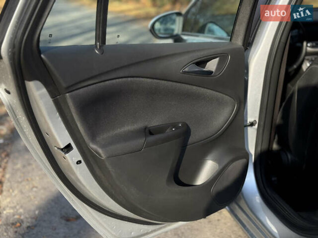 Серый Опель Астра, объемом двигателя 1.6 л и пробегом 167 тыс. км за 11200 $, фото 24 на Automoto.ua