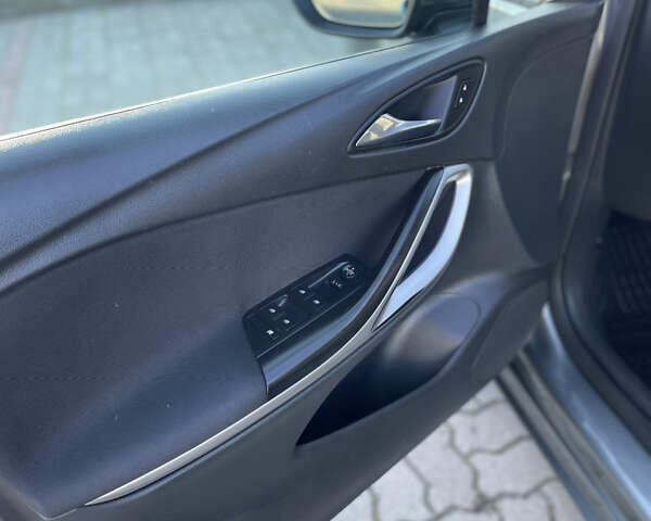 Серый Опель Астра, объемом двигателя 1.6 л и пробегом 207 тыс. км за 10800 $, фото 12 на Automoto.ua