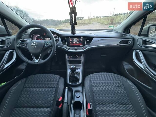 Серый Опель Астра, объемом двигателя 1.62 л и пробегом 146 тыс. км за 8400 $, фото 16 на Automoto.ua