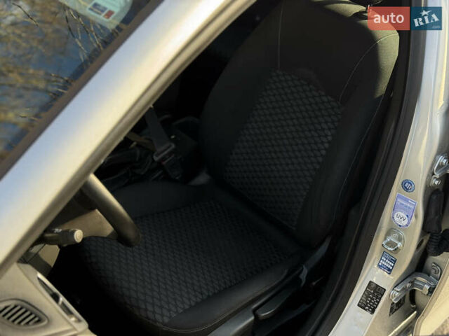 Серый Опель Астра, объемом двигателя 1.6 л и пробегом 167 тыс. км за 11200 $, фото 21 на Automoto.ua