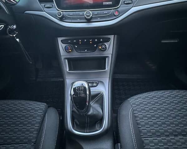 Серый Опель Астра, объемом двигателя 1.62 л и пробегом 146 тыс. км за 8400 $, фото 13 на Automoto.ua