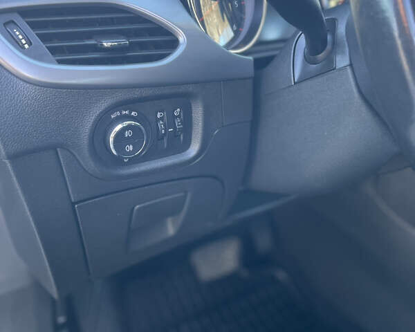 Серый Опель Астра, объемом двигателя 1.6 л и пробегом 207 тыс. км за 10800 $, фото 14 на Automoto.ua