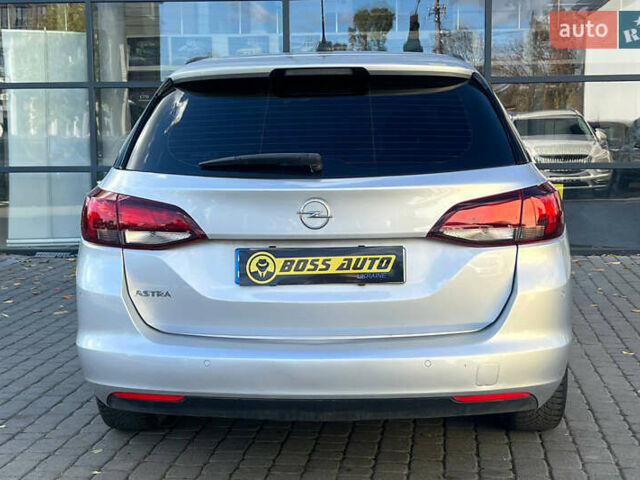 Серый Опель Астра, объемом двигателя 1.5 л и пробегом 110 тыс. км за 13000 $, фото 5 на Automoto.ua