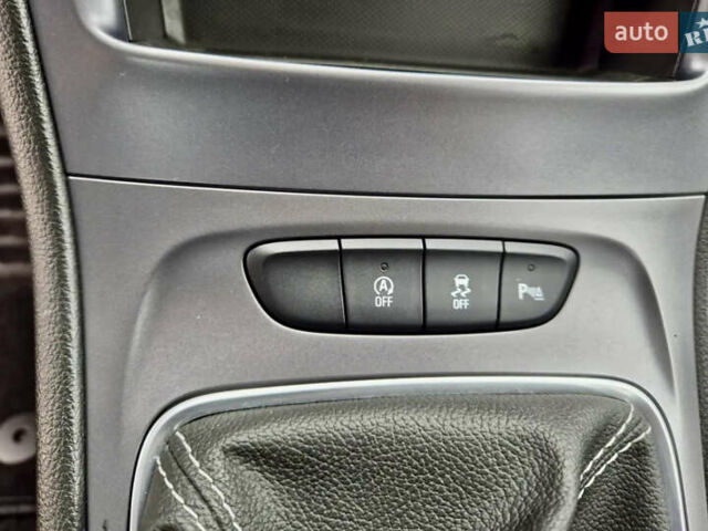 Серый Опель Астра, объемом двигателя 1.5 л и пробегом 270 тыс. км за 9999 $, фото 20 на Automoto.ua