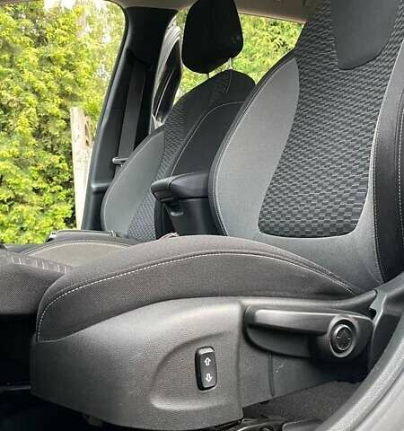 Сірий Опель Астра, об'ємом двигуна 1.5 л та пробігом 115 тис. км за 12599 $, фото 28 на Automoto.ua