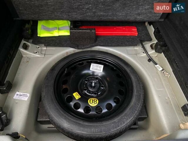 Серый Опель Астра, объемом двигателя 1.5 л и пробегом 115 тыс. км за 12599 $, фото 35 на Automoto.ua