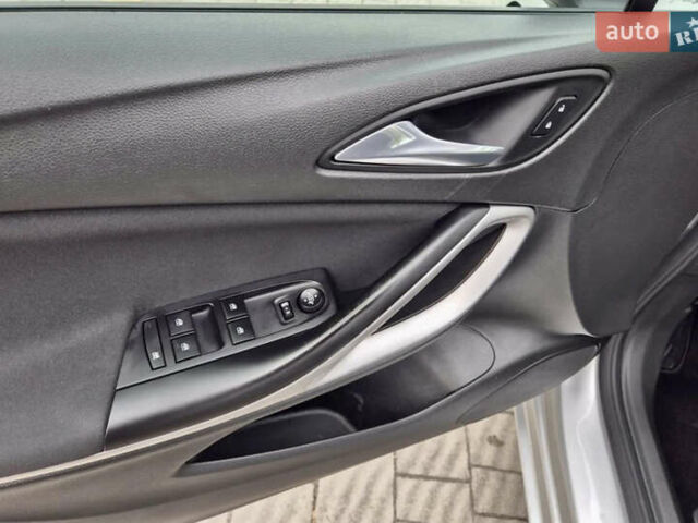 Серый Опель Астра, объемом двигателя 1.5 л и пробегом 270 тыс. км за 9999 $, фото 22 на Automoto.ua