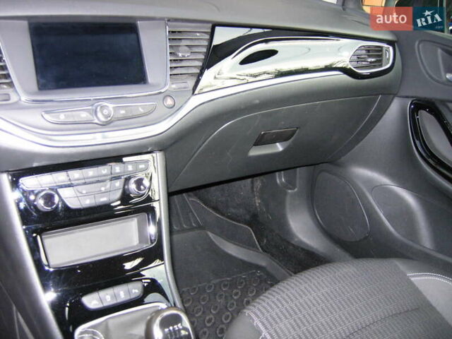 Серый Опель Астра, объемом двигателя 1.5 л и пробегом 1 тыс. км за 13500 $, фото 7 на Automoto.ua