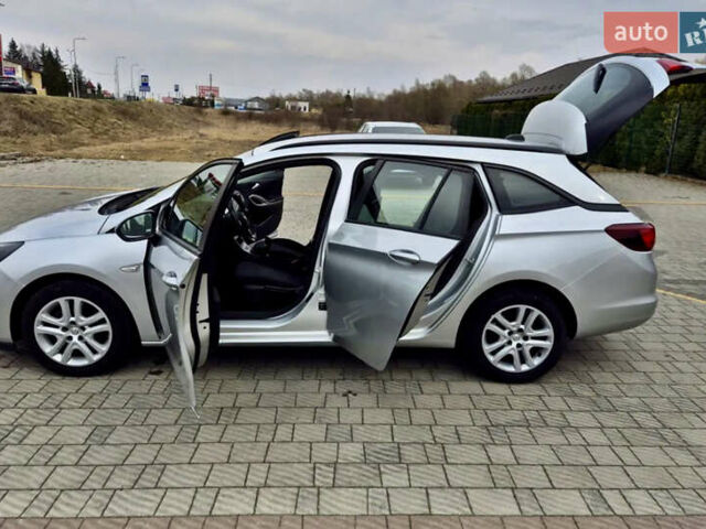 Серый Опель Астра, объемом двигателя 1.5 л и пробегом 270 тыс. км за 9999 $, фото 60 на Automoto.ua