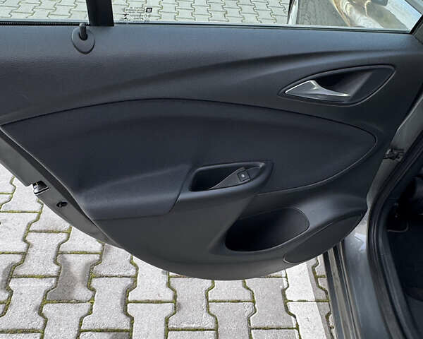 Сірий Опель Астра, об'ємом двигуна 1.5 л та пробігом 142 тис. км за 12800 $, фото 12 на Automoto.ua