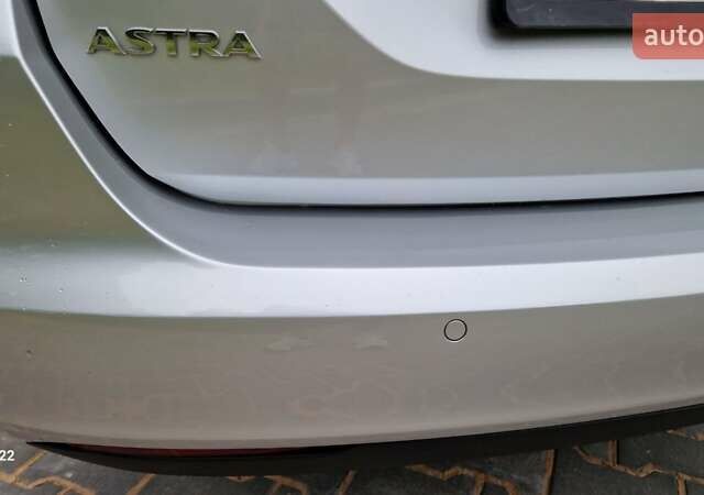 Опель Астра 2020 в Ивано-Франковске на Automoto.ua Серый Опель Астра, объемом двигателя 1.5 л и пробегом 142 тыс. км за 14000 $, фото 2 на Automoto.ua