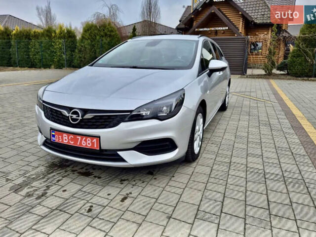 Серый Опель Астра, объемом двигателя 1.5 л и пробегом 270 тыс. км за 9999 $, фото 13 на Automoto.ua