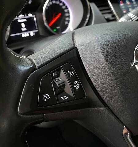 Серый Опель Астра, объемом двигателя 1.5 л и пробегом 115 тыс. км за 12599 $, фото 18 на Automoto.ua