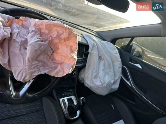 Серый Опель Астра, объемом двигателя 1.5 л и пробегом 130 тыс. км за 8000 $, фото 4 на Automoto.ua