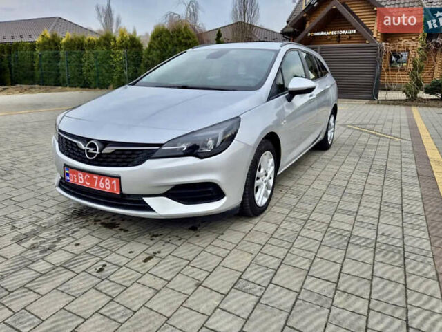 Серый Опель Астра, объемом двигателя 1.5 л и пробегом 270 тыс. км за 9999 $, фото 15 на Automoto.ua