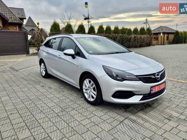 Серый Опель Астра, объемом двигателя 1.5 л и пробегом 270 тыс. км за 9999 $, фото 54 на Automoto.ua