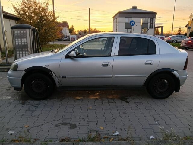 Серый Опель Астра, объемом двигателя 1.7 л и пробегом 400 тыс. км за 1500 $, фото 6 на Automoto.ua