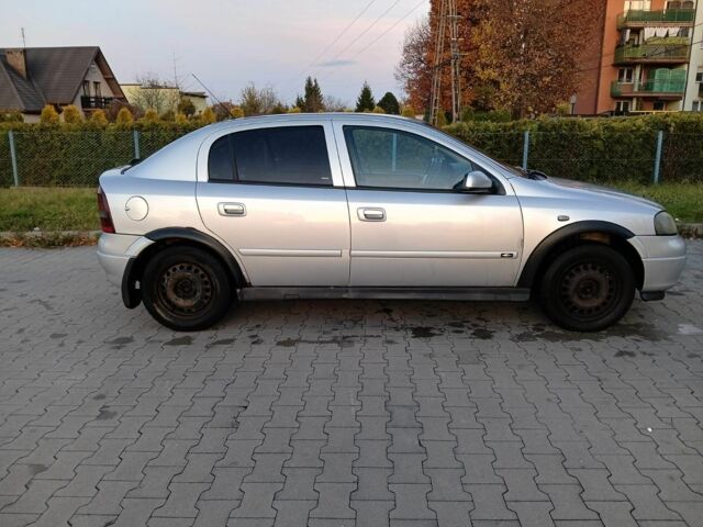 Серый Опель Астра, объемом двигателя 1.7 л и пробегом 400 тыс. км за 1500 $, фото 5 на Automoto.ua