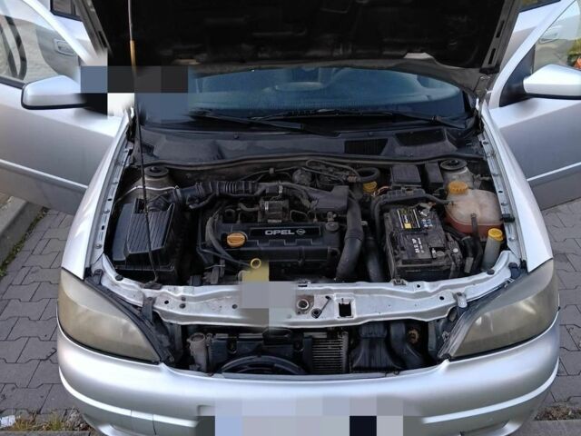 Серый Опель Астра, объемом двигателя 1.7 л и пробегом 400 тыс. км за 1500 $, фото 1 на Automoto.ua