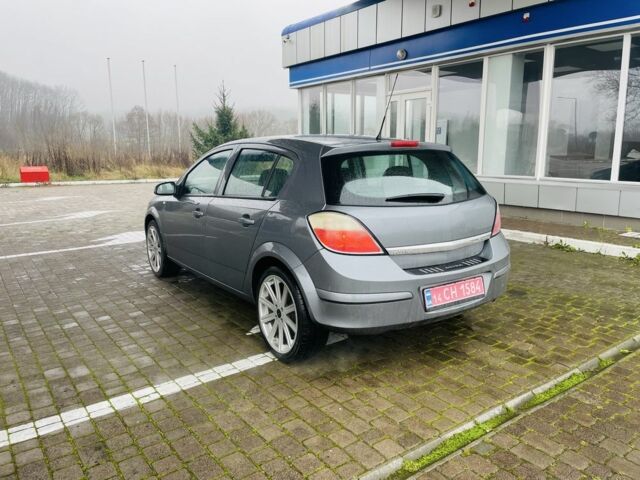 Серый Опель Астра, объемом двигателя 0 л и пробегом 205 тыс. км за 4400 $, фото 2 на Automoto.ua