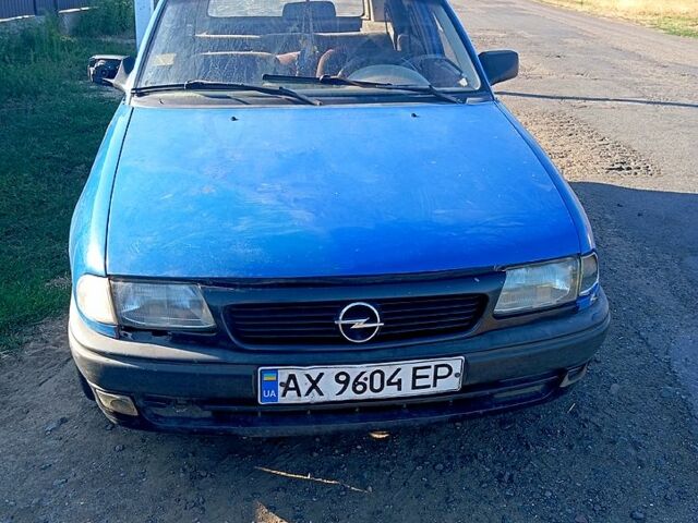 Синій Опель Астра, об'ємом двигуна 1.6 л та пробігом 120 тис. км за 950 $, фото 5 на Automoto.ua