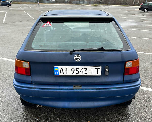 Синий Опель Астра, объемом двигателя 1.6 л и пробегом 418 тыс. км за 2600 $, фото 5 на Automoto.ua