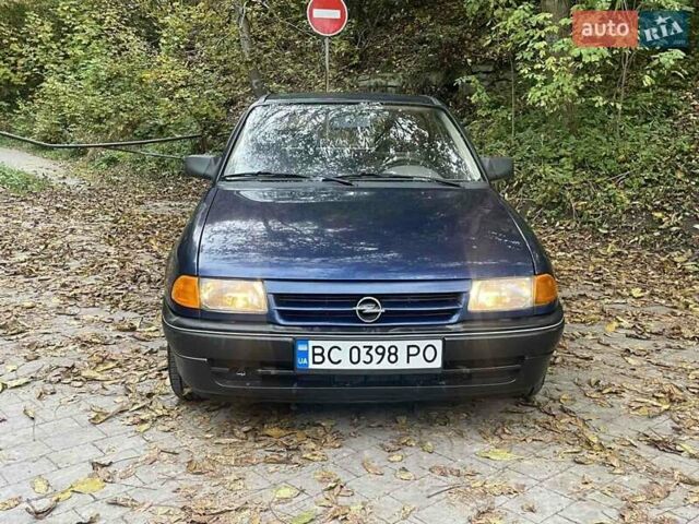 Синий Опель Астра, объемом двигателя 1.6 л и пробегом 300 тыс. км за 1500 $, фото 8 на Automoto.ua