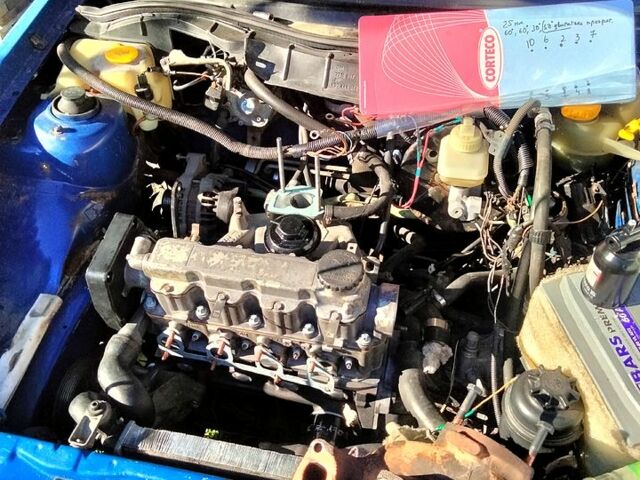 Синий Опель Астра, объемом двигателя 1.6 л и пробегом 0 тыс. км за 10000 $, фото 6 на Automoto.ua