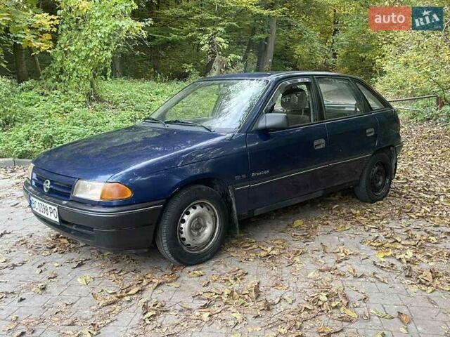 Синий Опель Астра, объемом двигателя 1.6 л и пробегом 300 тыс. км за 1500 $, фото 4 на Automoto.ua