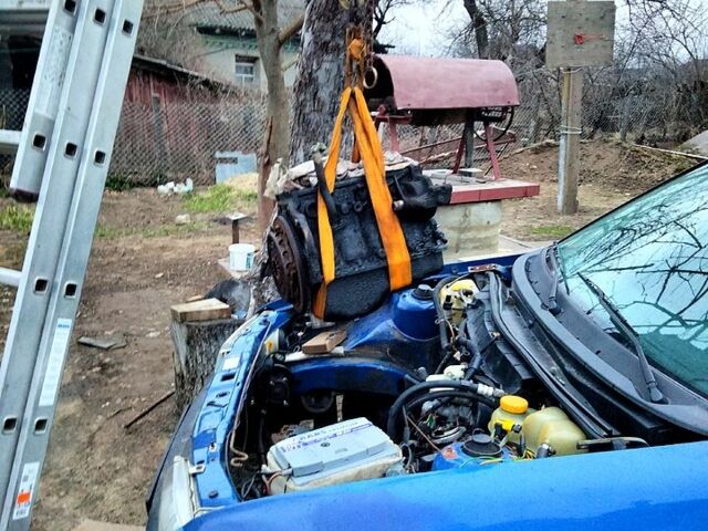 Синий Опель Астра, объемом двигателя 1.6 л и пробегом 0 тыс. км за 10000 $, фото 3 на Automoto.ua