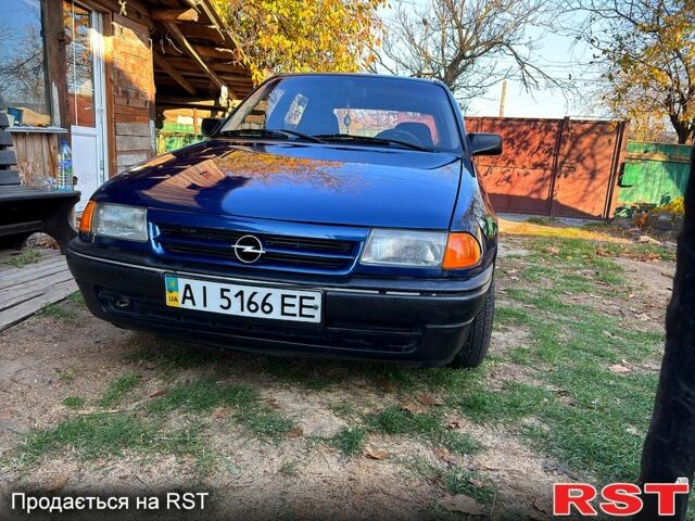 Синій Опель Астра, об'ємом двигуна 1.8 л та пробігом 396 тис. км за 1560 $, фото 4 на Automoto.ua