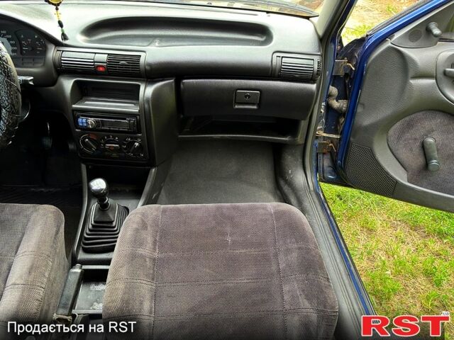 Синій Опель Астра, об'ємом двигуна 1.8 л та пробігом 396 тис. км за 1560 $, фото 7 на Automoto.ua