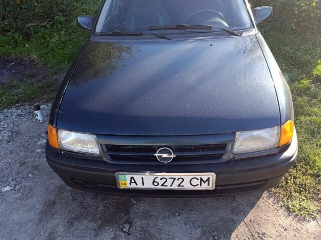 Синий Опель Астра, объемом двигателя 1.4 л и пробегом 404 тыс. км за 1500 $, фото 5 на Automoto.ua